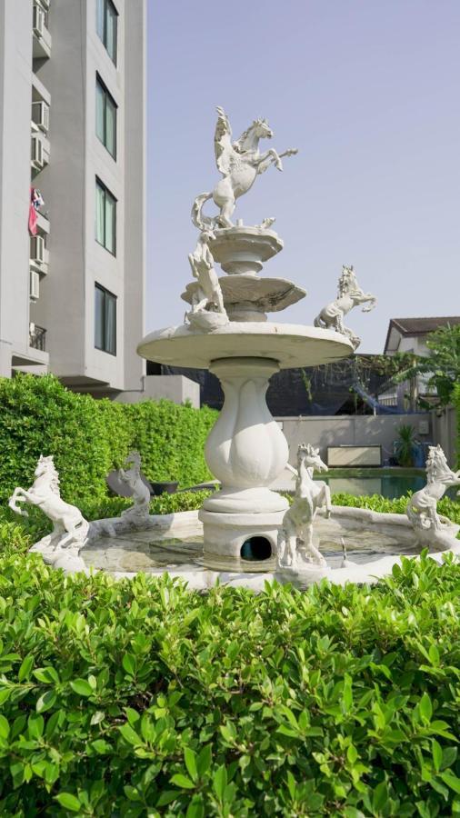 Roomquest Bangkok Sukhumvit 107 Samut Prakan Eksteriør billede