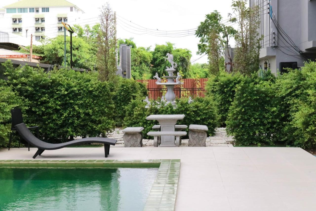 Roomquest Bangkok Sukhumvit 107 Samut Prakan Eksteriør billede